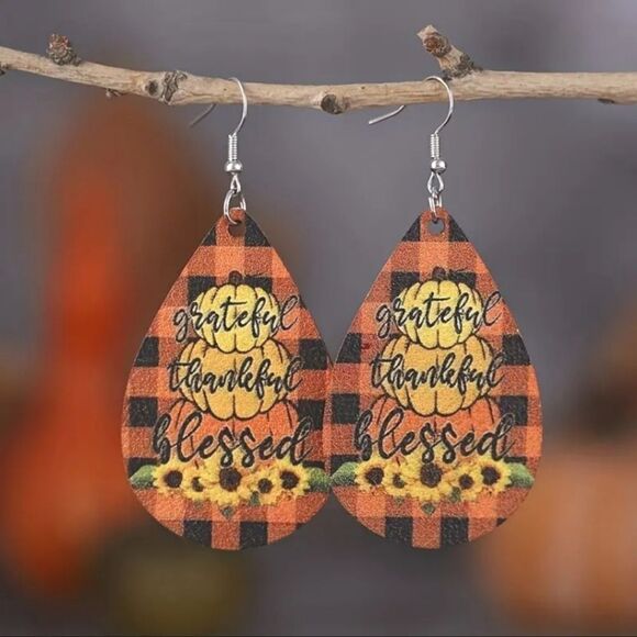 Fall festive dangle earrings - Picture 5 of 6